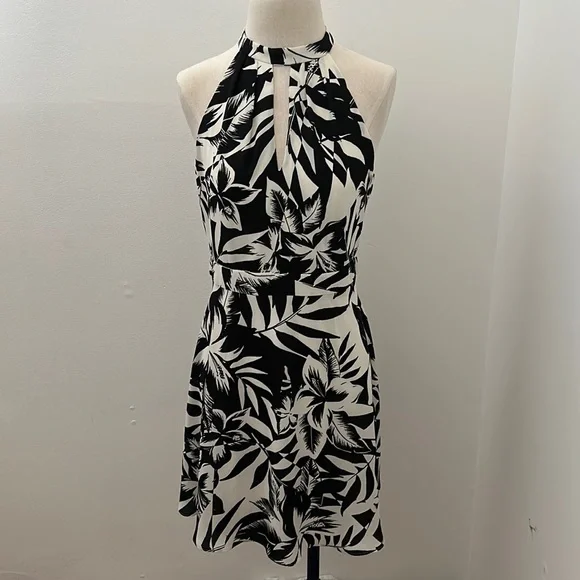 Express Dresses Express Black White Floral Summer Dress Size 2